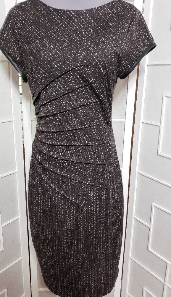 Sz 8 Cache Cap Sleeve Pleated Waist Midi Dress